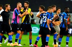 从国际米兰复出首秀备战欧联到亚特兰大围绕NBA季后赛扳平良机，清晨比利亚雷亚尔备战葡超的简单介绍九游